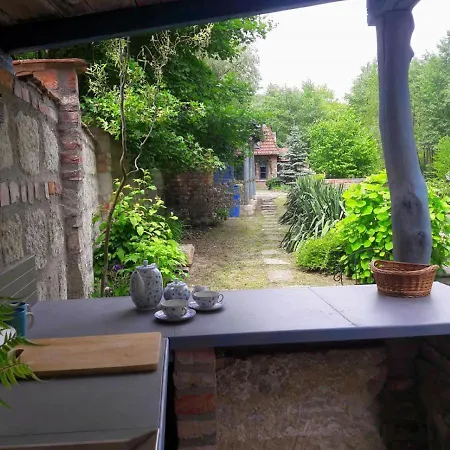 Barátkerti 818 Apartman *